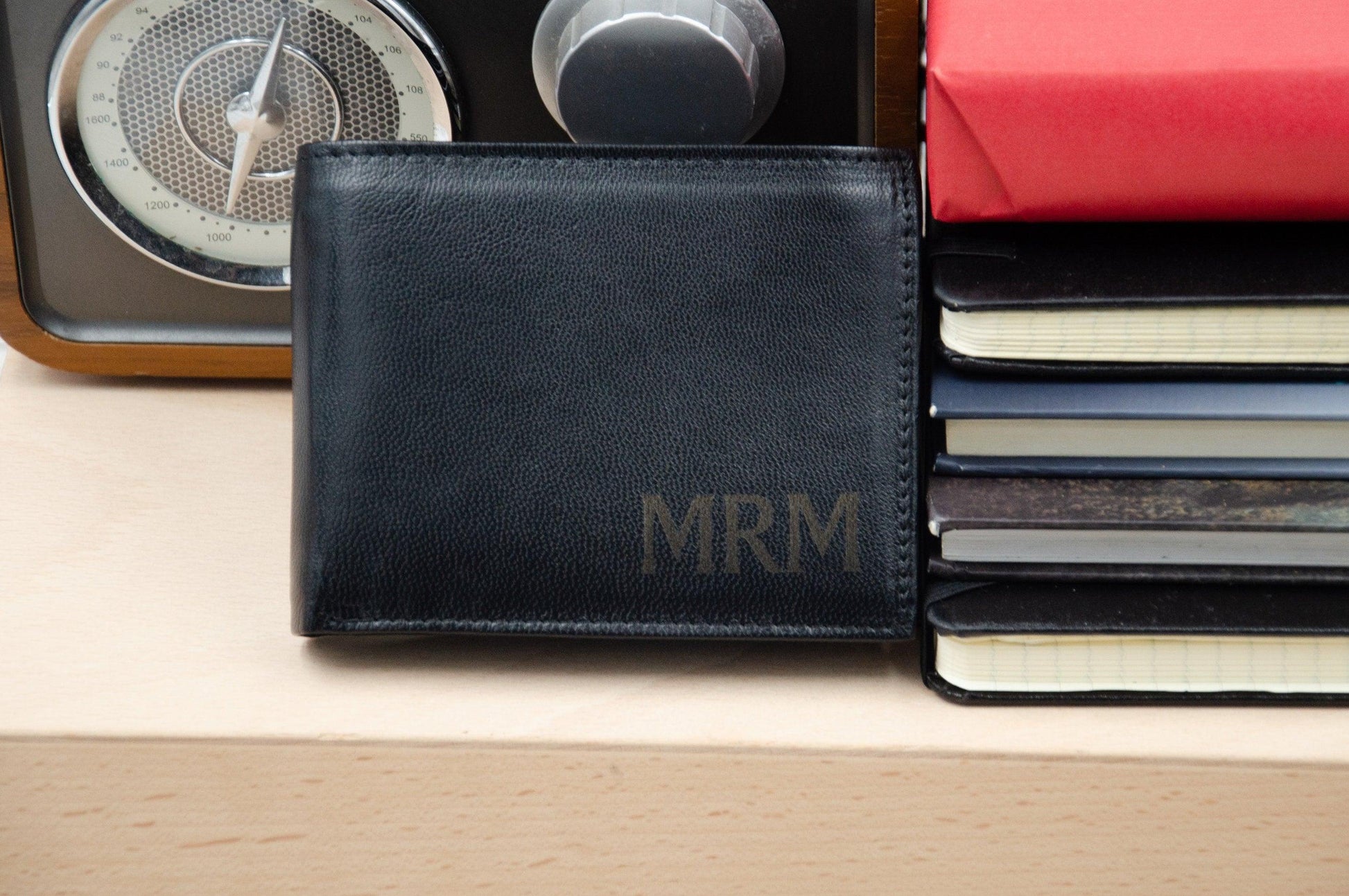 Monogrammed Geldbörse mit Gravur für Männer.Personalisierte Brieftasche für Herren.Geschenk zum Vatertag,Geschenk für Ihn.Trauzeugengeschenk - KATAAB