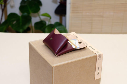 Minimalistischer Leder Geldbeutel. Kleine Ledergeldbörse. Geldbeutel für Damen. Frauen Portemonnaie. Schlanke Brieftasche.Geschenk für Sie. - KATAAB