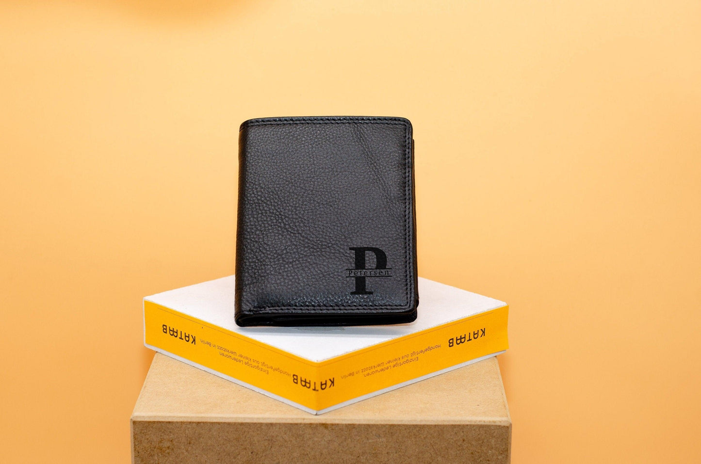 Name & Monogramm Geldbörse mit Gravur für Männer.Personalisierte Brieftasche.Geschenk für Papa,Geschenk für Ihn.Geburtstag Geschenk - KATAAB