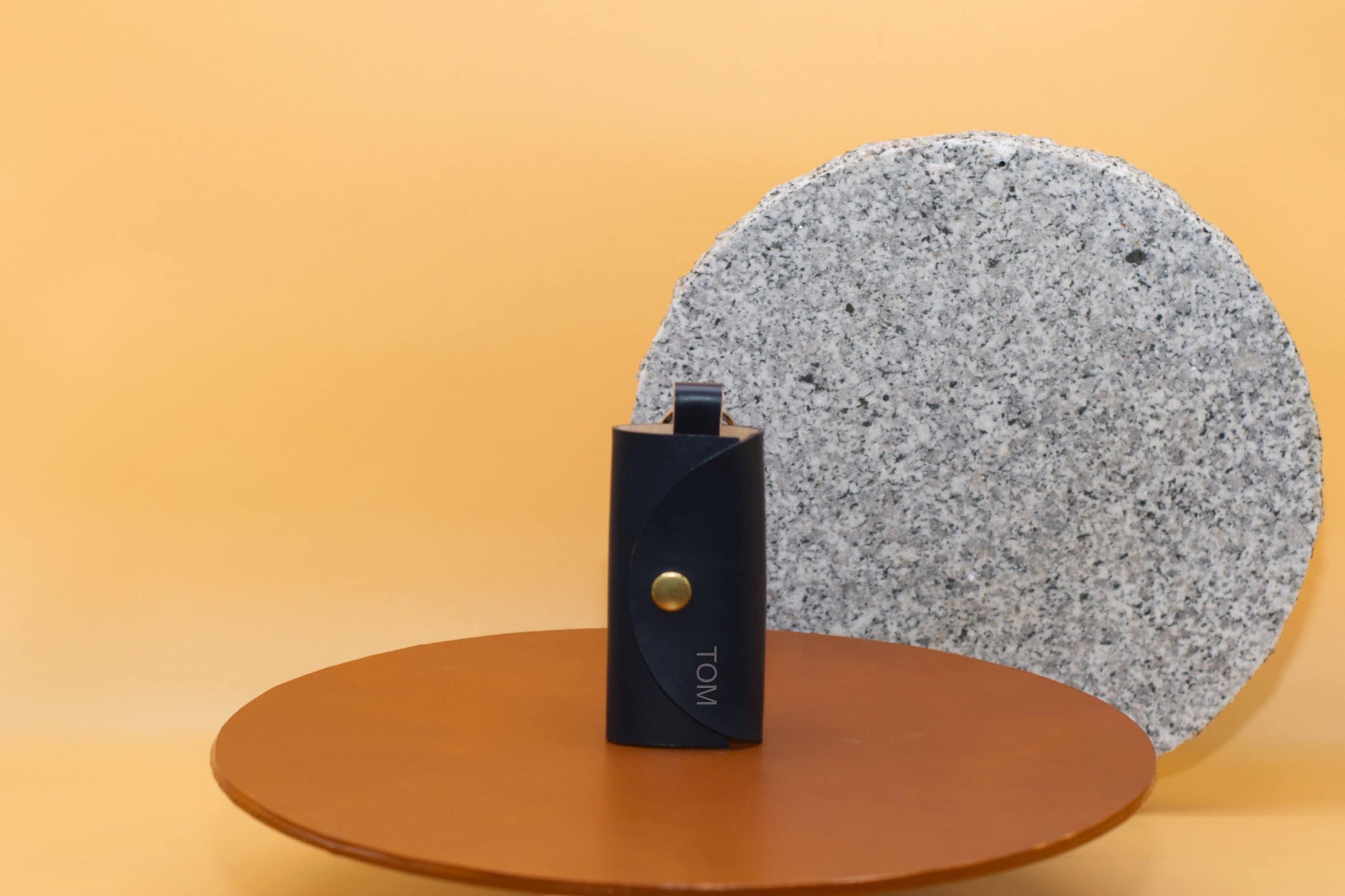 Minimalistischer Leder Schlüssel-Organizer, Handgefertigter Schlüsselhalter, Personalisiertes Geschenk, Schlüsselhülle für Männer und Frauen - KATAAB